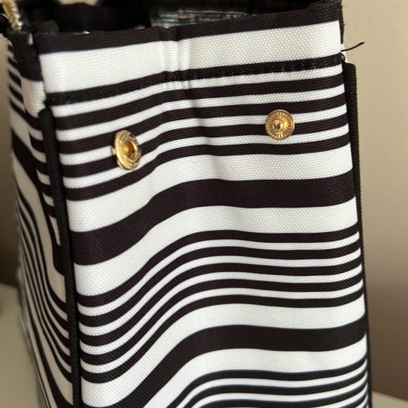 Kate Spade New York Black Stripe Lunch bag and Thermal mug set - Picture 9 of 9